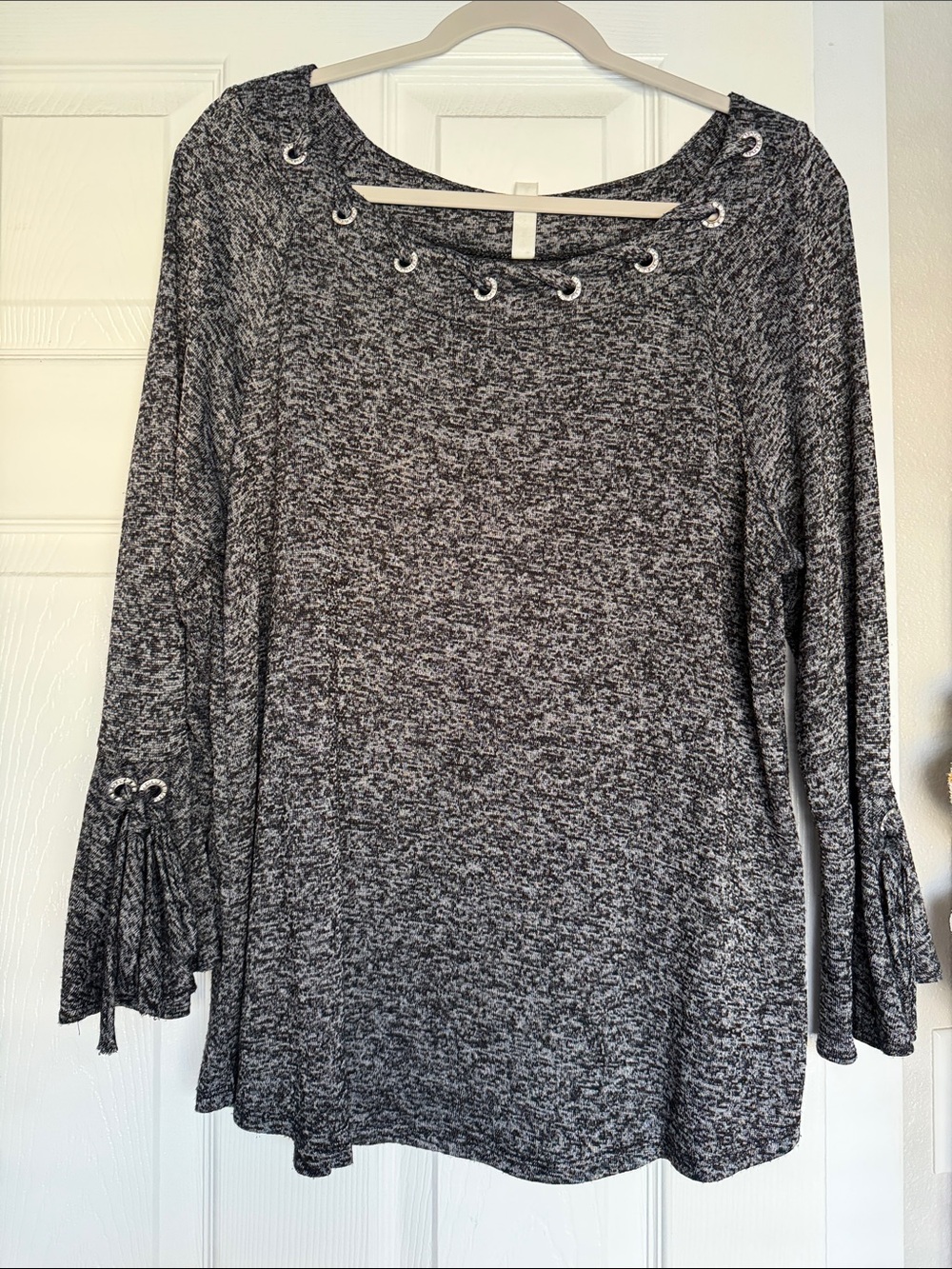 PREOWNED PerSeption Concept Marled Charcoal Lace-Up Long Sleeve Tunic